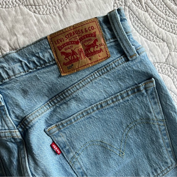 Levi's - 501 Crop Jeans - Samba Blues - Blue - Picture 9 of 11